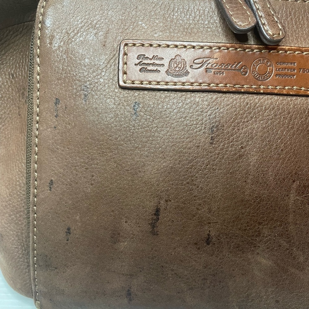 VTG Brown Leather Fossil Shoulder Bag Medium Key Charm - Picture 3 of 12
